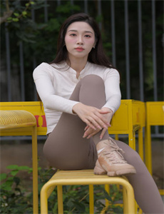 《强奸2制服诱惑》
